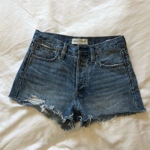 Denim Forum ex-boyfriend short